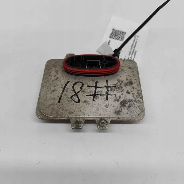 Módulo de Luz LED Skoda Superb II Estate 2.0L 5DV009000000 image 3