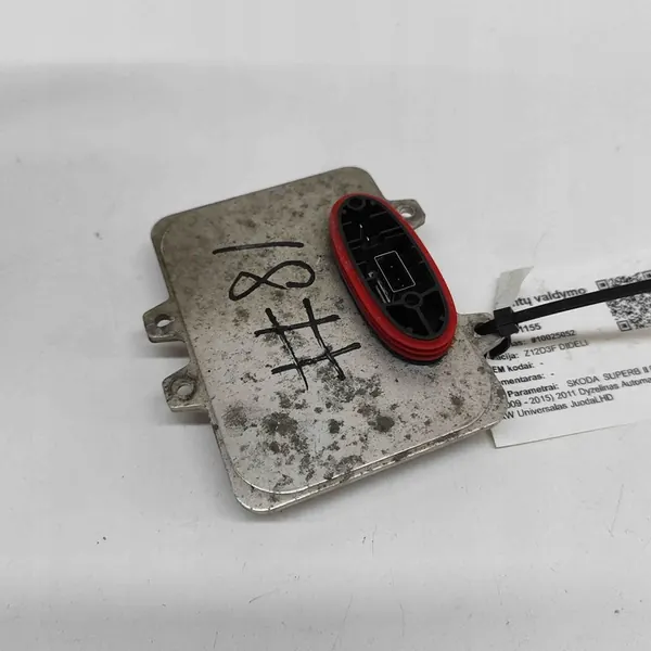 Módulo de Luz LED Skoda Superb II Estate 2.0L 5DV009000000 image 4