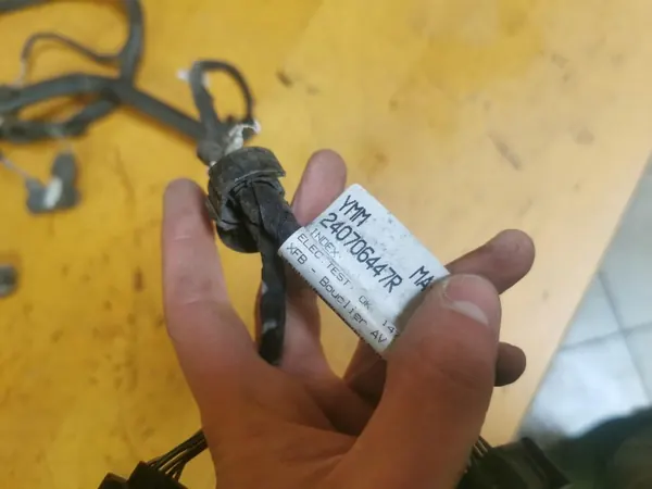 Renault Megane IV Fram PDC Kabel OEM 240706447R image 8