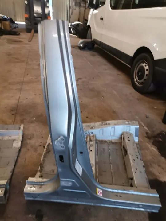 Pilier central droit Toyota Avensis T27 OEM bgfdefvb image 2