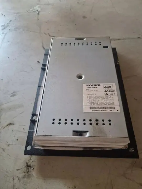Volvo OE Vahvistin OEM 30732827 XC90 2.4L Diesel image 3