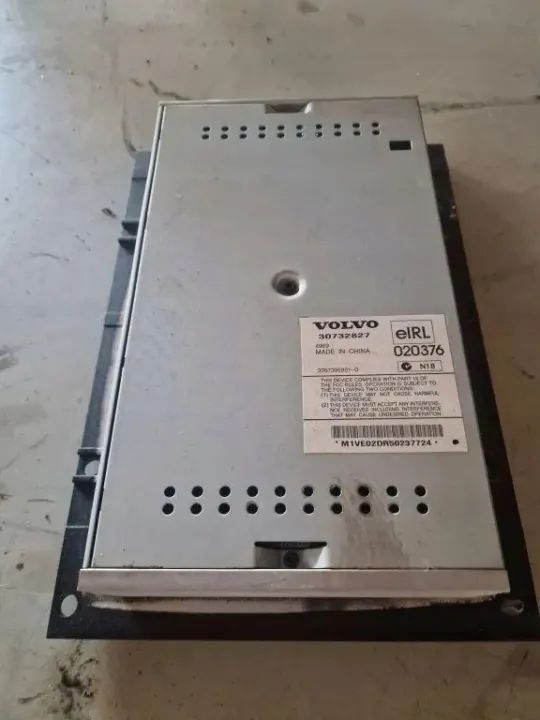 Volvo OE Vahvistin OEM 30732827 XC90 2.4L Diesel image 4