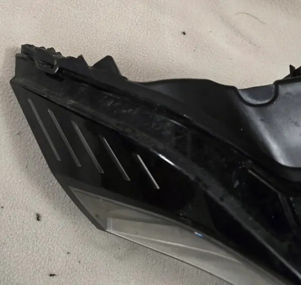 Farol Dianteiro Esquerdo OEM 266053460R para Renault Megane V image 4