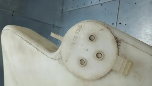 Pyyhkijännestepullon Mercedes Benz A W168 1.6B image 6