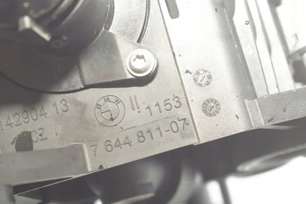 Vattenpump BMW 5 (G30) 2.0L 185kw 2019 OEM 11517644810 image 4