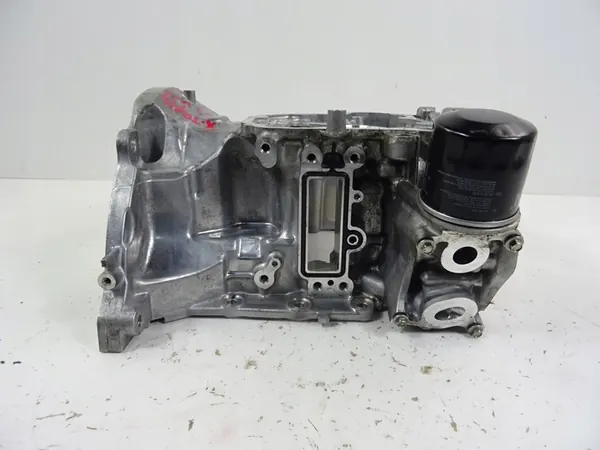 X-TRAIL T33 1.5 VCT EPOWER Oljetäckslock 111106UA0D image 10