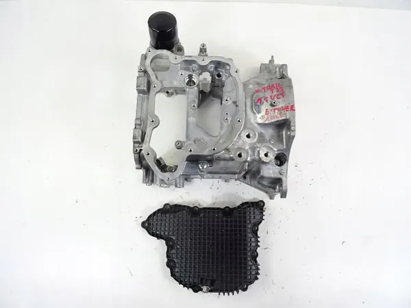 X-TRAIL T33 1.5 VCT EPOWER Oljetäckslock 111106UA0D image 5