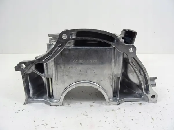 X-TRAIL T33 1.5 VCT EPOWER Oljetäckslock 111106UA0D image 8