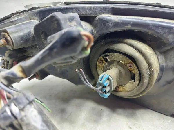 Phare avant gauche OEM 150052KASACJA Chrysler PT Cruiser image 4