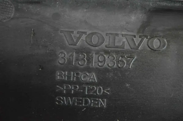 VOLVO V40 II 1.6 T3 Ansaugrohr 31319357 image 5