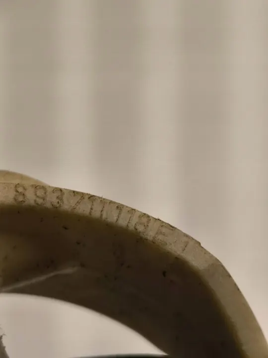 Audi A6 S6 C4 1995 Gear Shift Lever Upper OEM 893711118E image 3