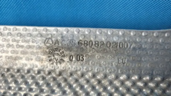 Mercedes W206 C220 värmesköld OEM A2066808202 image 7