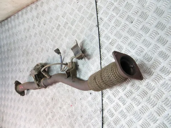 Válvula de escape Nissan OE 188/094 - Usado image 3