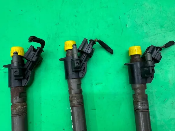 Inyector OEM 31303238 para Volvo S60 II V60 2.0D image 4