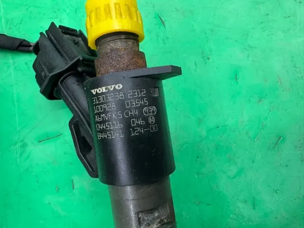 Inyector OEM 31303238 para Volvo S60 II V60 2.0D image 9