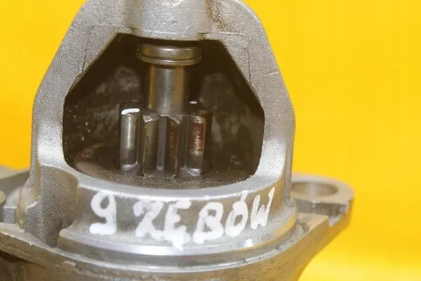 Motor de arranque Audi A8 S8 D2 4.2 077911023E image 4