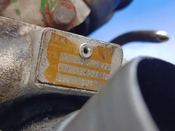 VW Passat B6 2.0TDI Turbo 03L253019M image 3