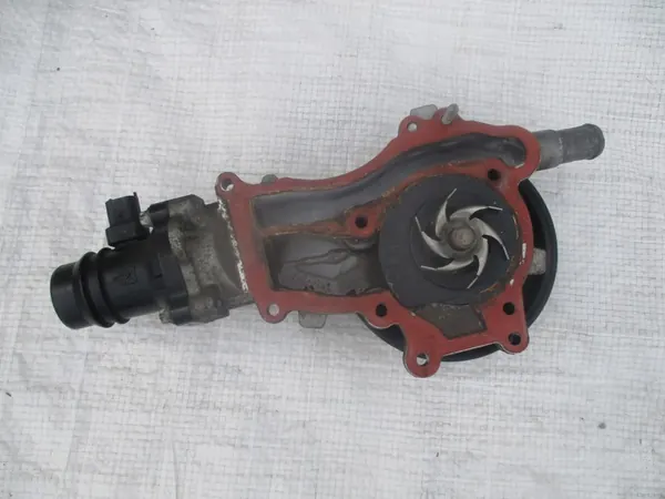Vattenpump Opel Corsa D Astra H J Meriva B Mokka image 2