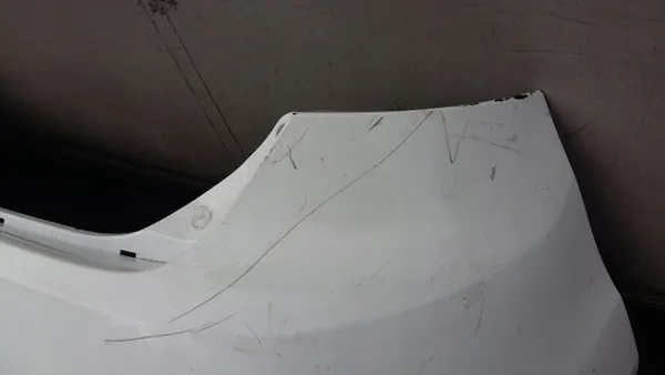 Parachoques trasero Ford OE 8A61-17906 image 3