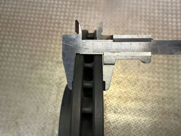 OEM 8W0615301 Bremsscheiben & Beläge Audi A5 8W image 3