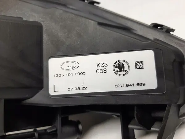 Lâmpada Halógena Skoda Rapid Esquerda Dianteira 60U941699 image 3