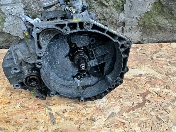 Caixa de velocidades FGP 55186627 para Opel Zafira B 1.9 CDTI image 2