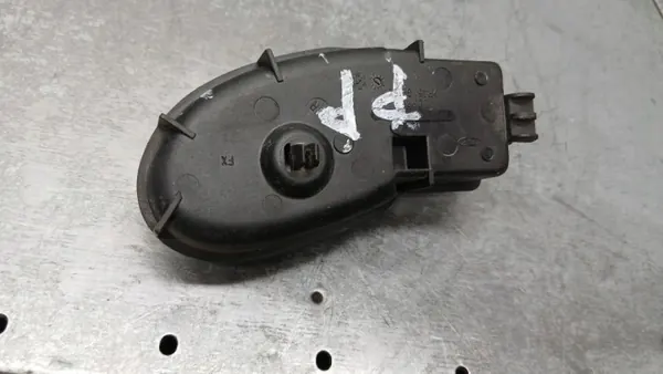OEM VOLVOMAR-140236 Oikea etuovensisäkahva image 3
