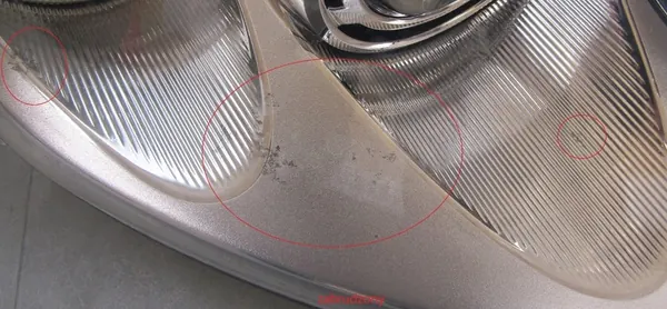 Farol direito VW Touareg I Xenon 02-06 image 4