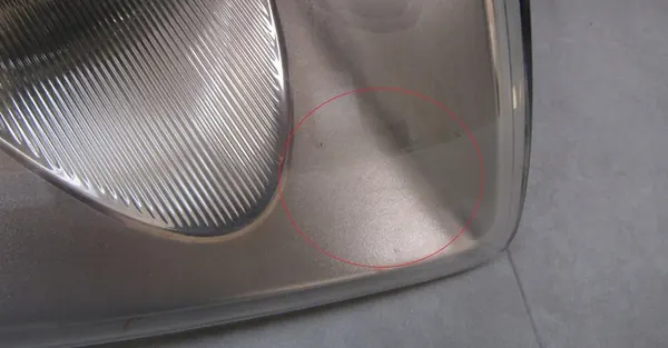 Farol direito VW Touareg I Xenon 02-06 image 6