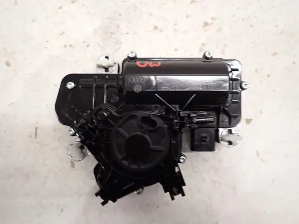 Motor de tracción de maletero VW Passat B8 OEM 3G0827887C image 2