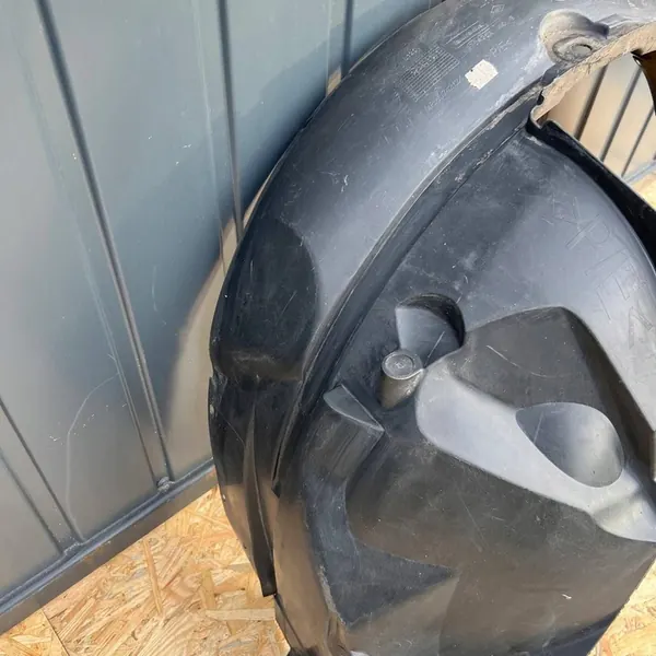 Dacia Sandero II Logan II Front Left Wheel Arch OE 638418129R image 3