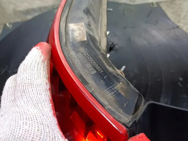 MERCEDES-BENZ E 200 W212 SEDAN LINKER ACHTERLICHT A2129066801 image 5