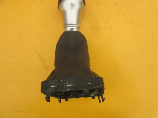 Audi A3 8V0 S-Line Schaltknauf OEM 8V1713139G image 4