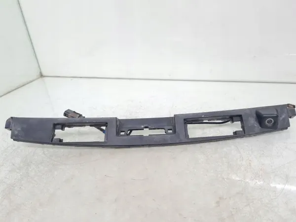 Moldura Câmera Hyundai IX35 OEM 873722S000 - Usado image 2