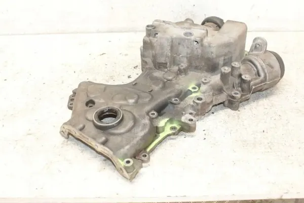Cubierta de cadena de distribución VW OEM 03C109211AL image 5