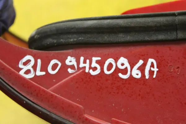 AUDI A3 8L Luz Trasera Derecha image 8