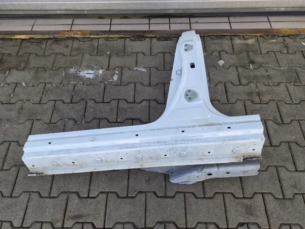 MG ZS 19- Lift 2023 Vasen B-pilarin Peite OEM 5WSB image 3