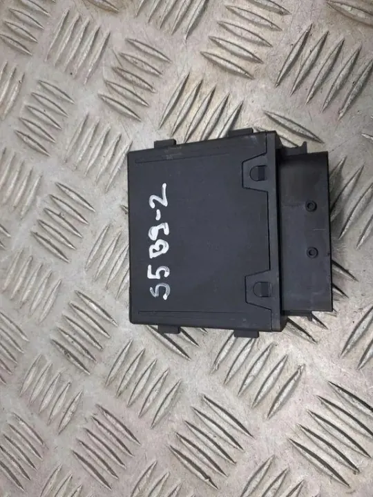 Audi A5 2018 Polttoainepumpun ohjausmoduuli OEM 4M0906093N image 4