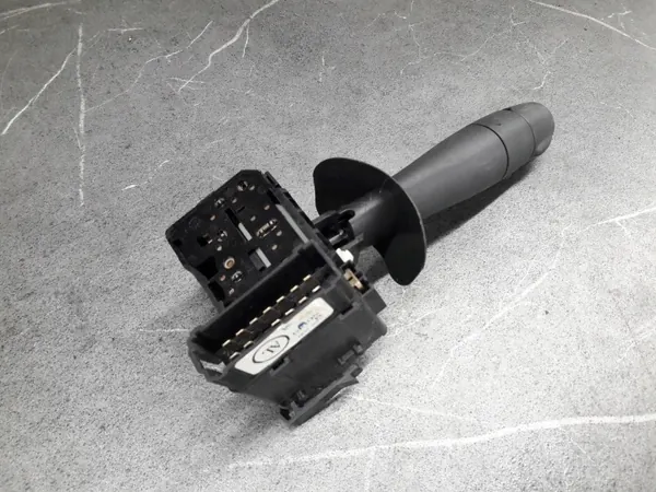 Interruptor OEM 8200856007 para Renault Twingo II image 5