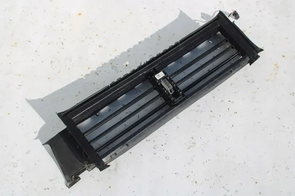 Audi A4 Luchtinlaatrooster OEM bt-cars-17368 Gebruikt image 3