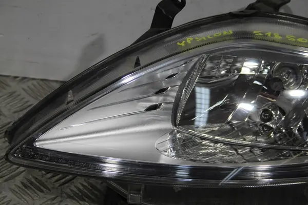 Farol dianteiro esquerdo Lancia Ypsilon III 51850555 image 2