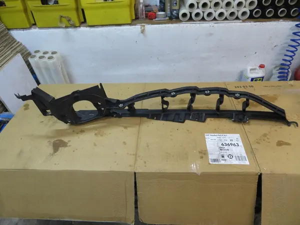 BMW OE 51657157989 supporto parafango image 9