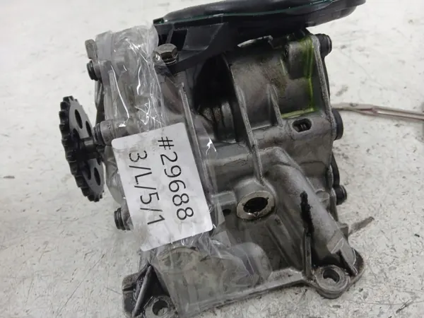 Begagnad oljepump OEM 851375608 för BMW X1 F48 2.0D image 10