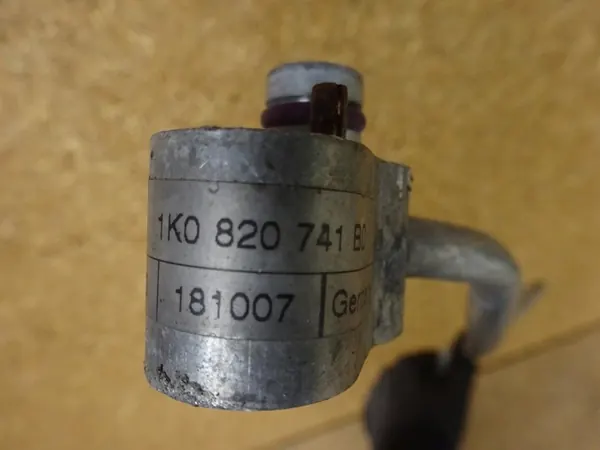 AUDI A3 8P GOLF V LEON II Ilmastointiletkut 1K0820741BD image 2