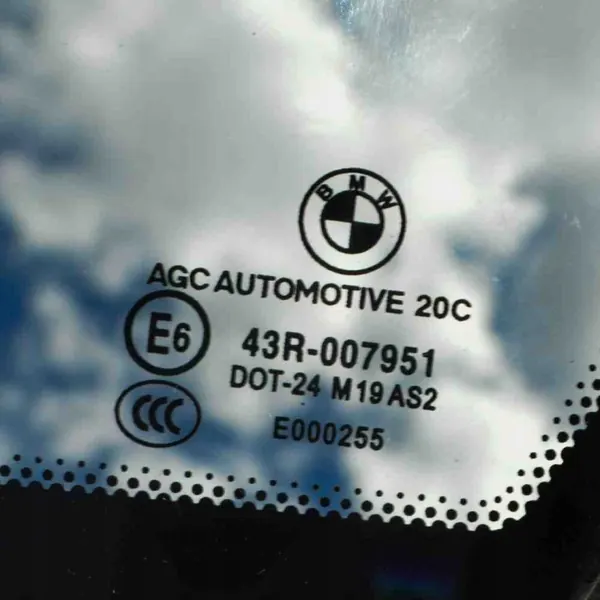 Para-brisa dianteiro esquerdo OEM 7313015 BMW i8 (I12) image 4