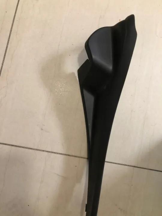 OEM 668119349R Linke Windschutzsäulenabdeckung Renault Master image 3