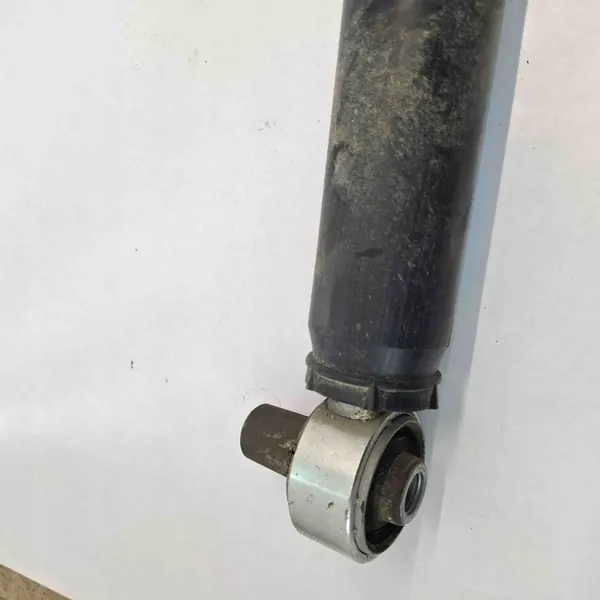 Bakre högra stötdämpare Mercedes-Benz Vito Viano W447 2015 A4473267300 image 6