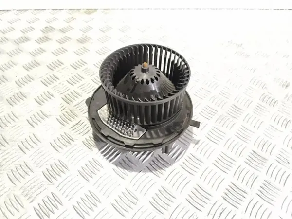VW Lämmitysydin OEM 5WB819021 Arteon 2.0L Diesel image 2