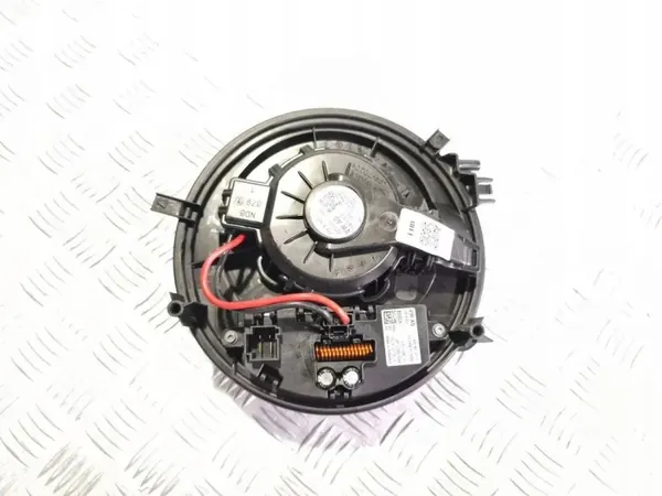 VW Lämmitysydin OEM 5WB819021 Arteon 2.0L Diesel image 4