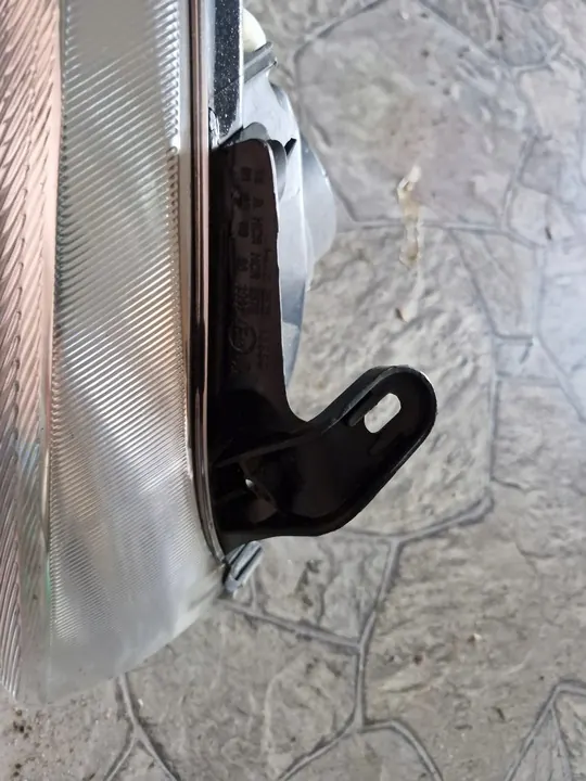 LÁMPARA REFLECTORA DERECHA OPEL CORSA C COMBO C image 2